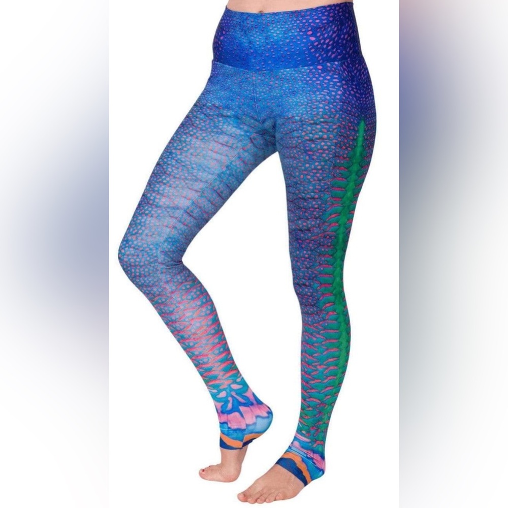Women’s Waterlust Leggings-Washed once, but NEVER WORN!!